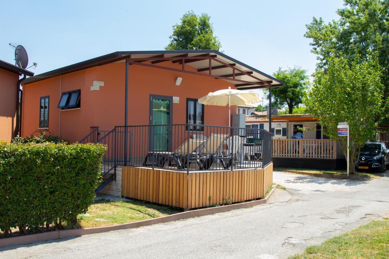 Butterfly Camping Village Peschiera del Garda Exterior photo